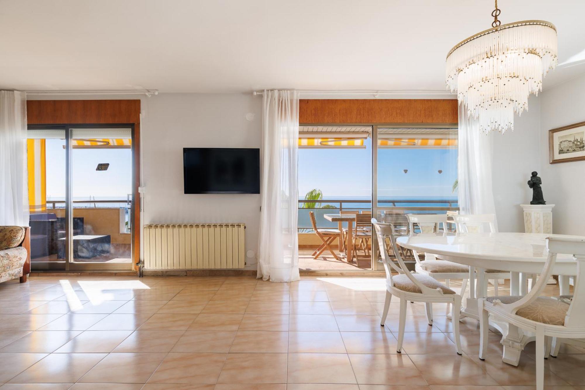 Apartamento Para 8 Sobre El Mar Διαμέρισμα Σαλού Εξωτερικό φωτογραφία