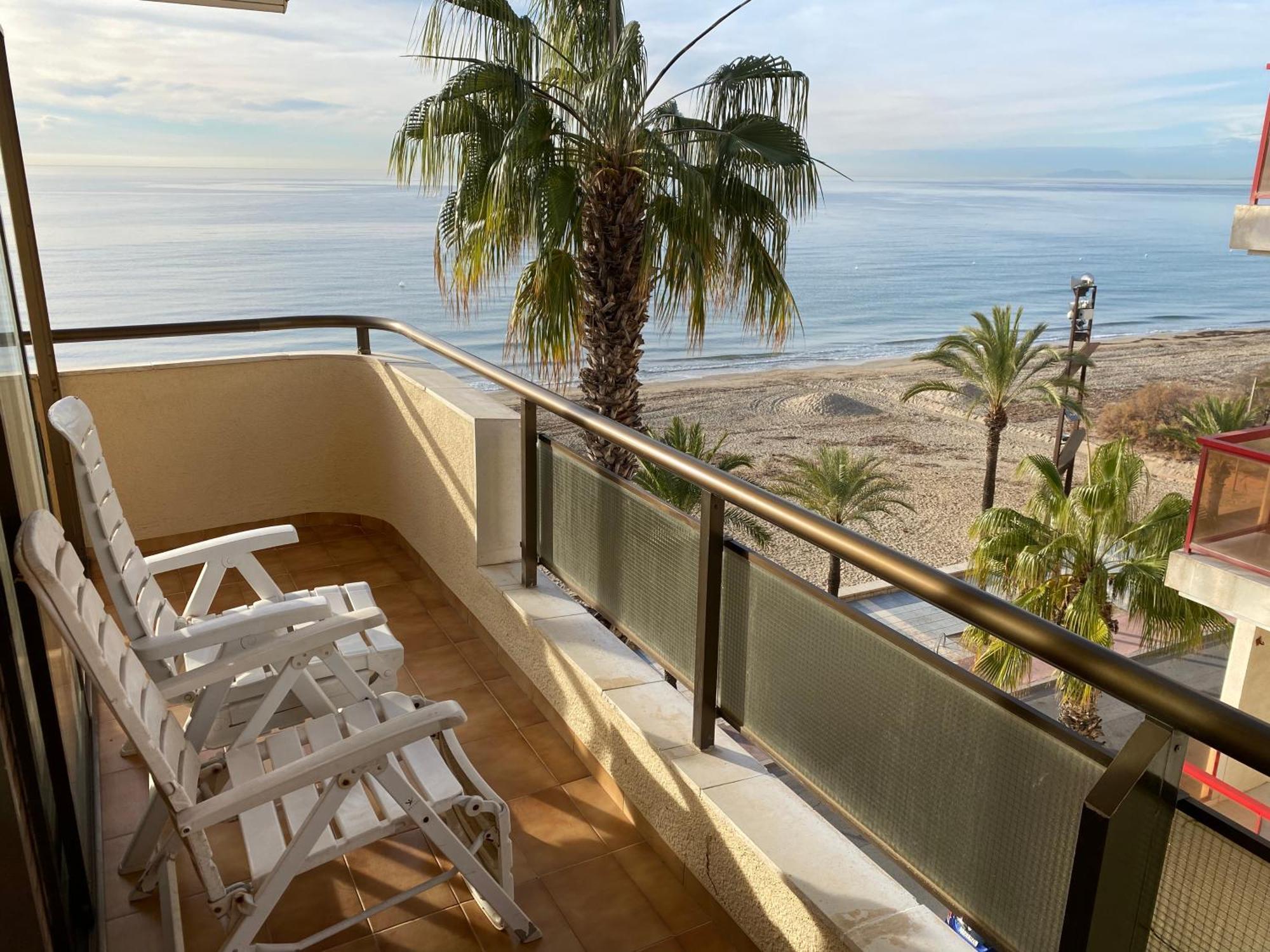 Apartamento Para 8 Sobre El Mar Διαμέρισμα Σαλού Εξωτερικό φωτογραφία