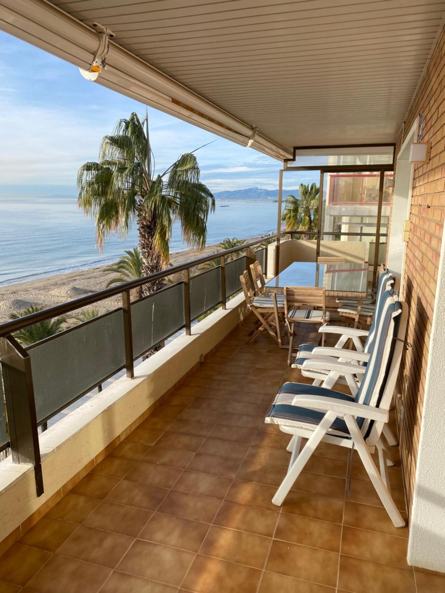 Apartamento Para 8 Sobre El Mar Διαμέρισμα Σαλού Εξωτερικό φωτογραφία