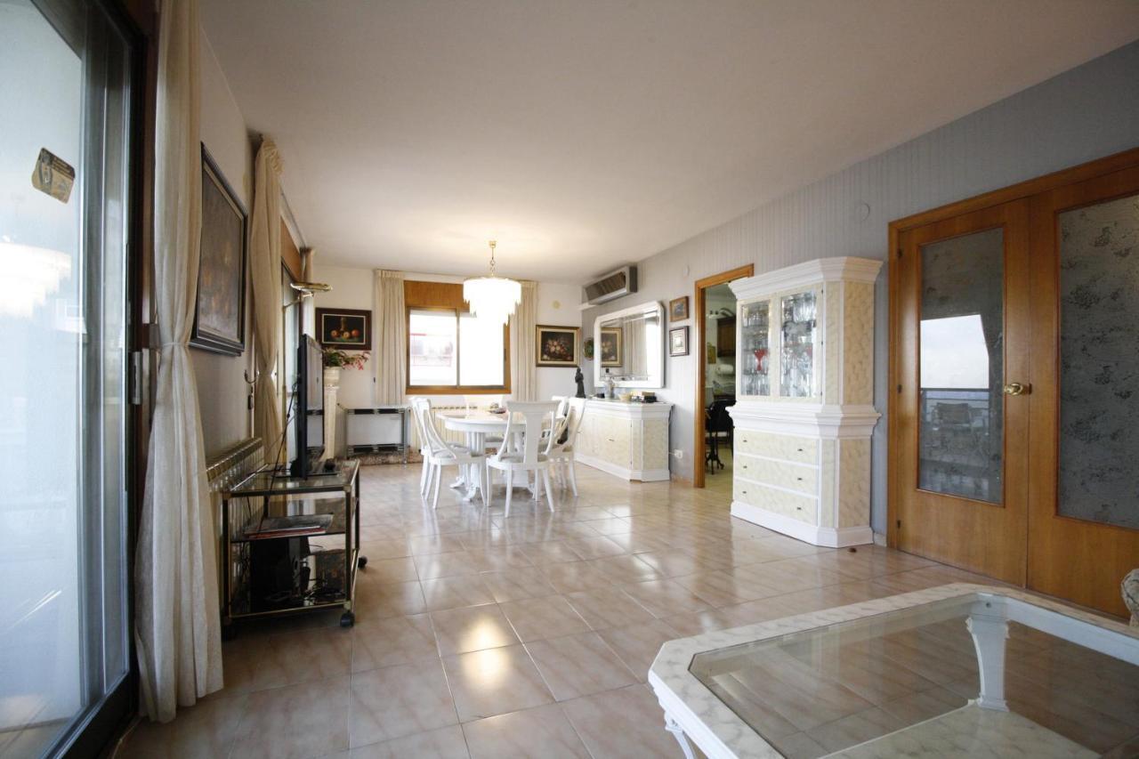 Apartamento Para 8 Sobre El Mar Διαμέρισμα Σαλού Εξωτερικό φωτογραφία